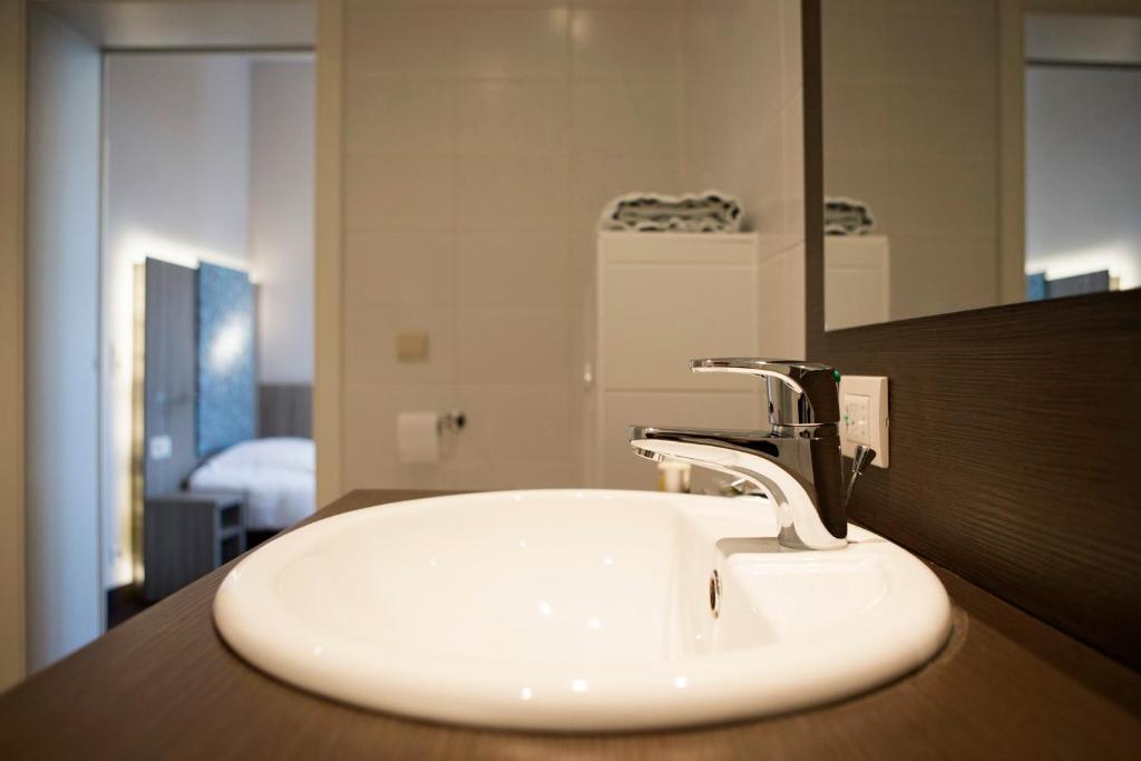 Hotel Elzenveld Antwerp Room photo